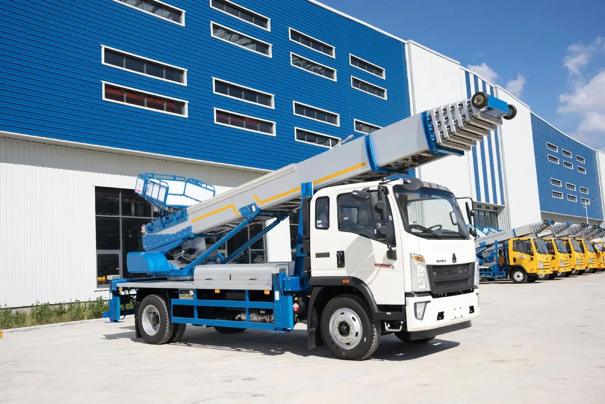 汶上出租云梯车高空作业车 建筑垃圾搬运