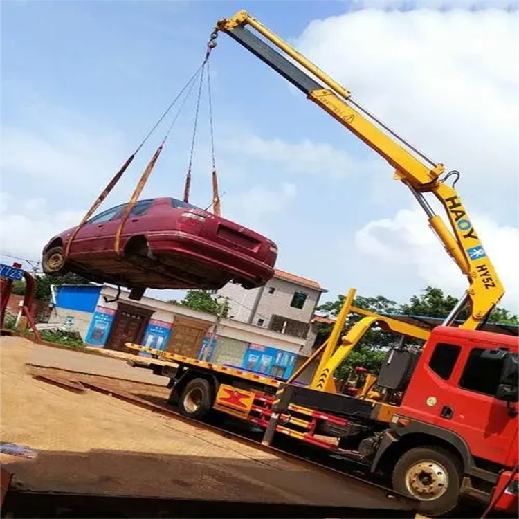 汶上吊车吊汽车的正确方法